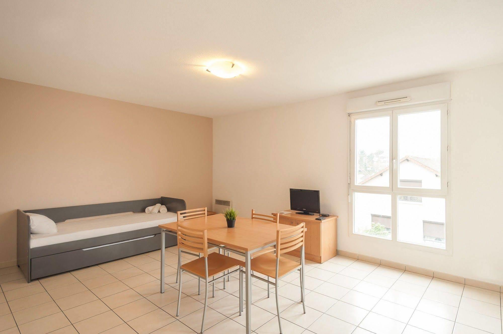 City Residence Marne-La-Vallee-Bry-Sur-Marne Нуази-ле-Гран Экстерьер фото